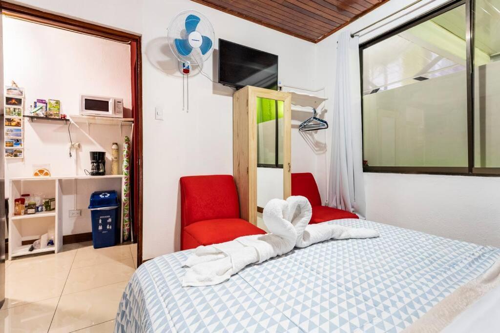 Private Bedroom 10 Minutes From The Sjo Airport Alajuela Kültér fotó